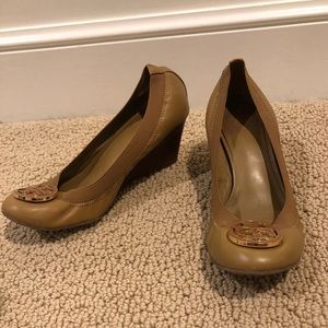 Tory Burch Size 7 Wedge Heel